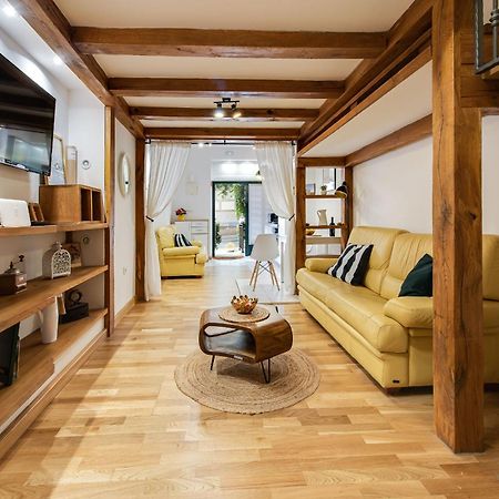 La Guardia Apartment With Free Private Parking 里耶卡 外观 照片