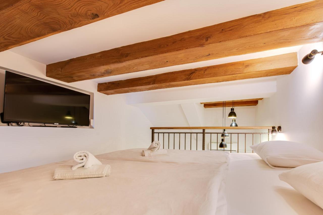La Guardia Apartment With Free Private Parking 里耶卡 外观 照片