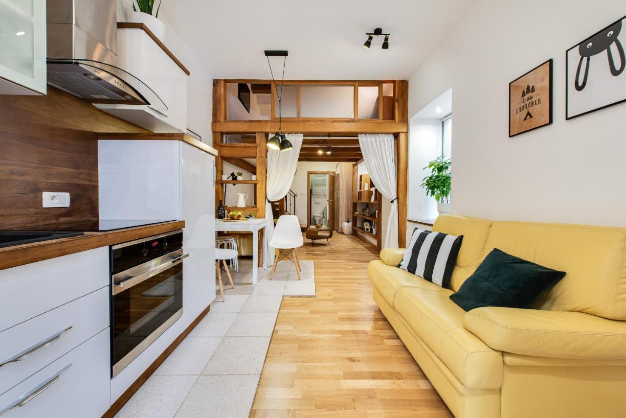 La Guardia Apartment With Free Private Parking 里耶卡 外观 照片