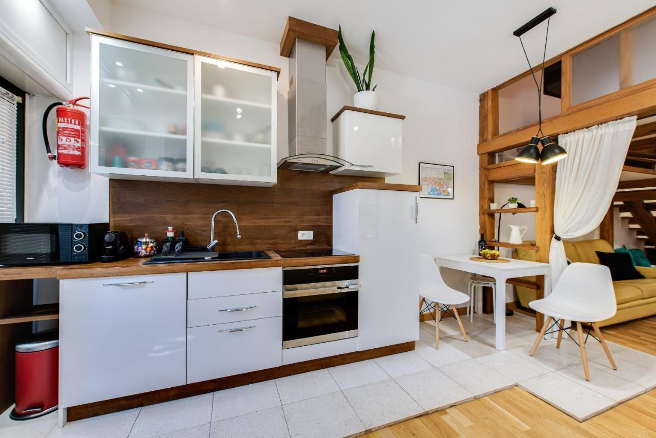 La Guardia Apartment With Free Private Parking 里耶卡 外观 照片