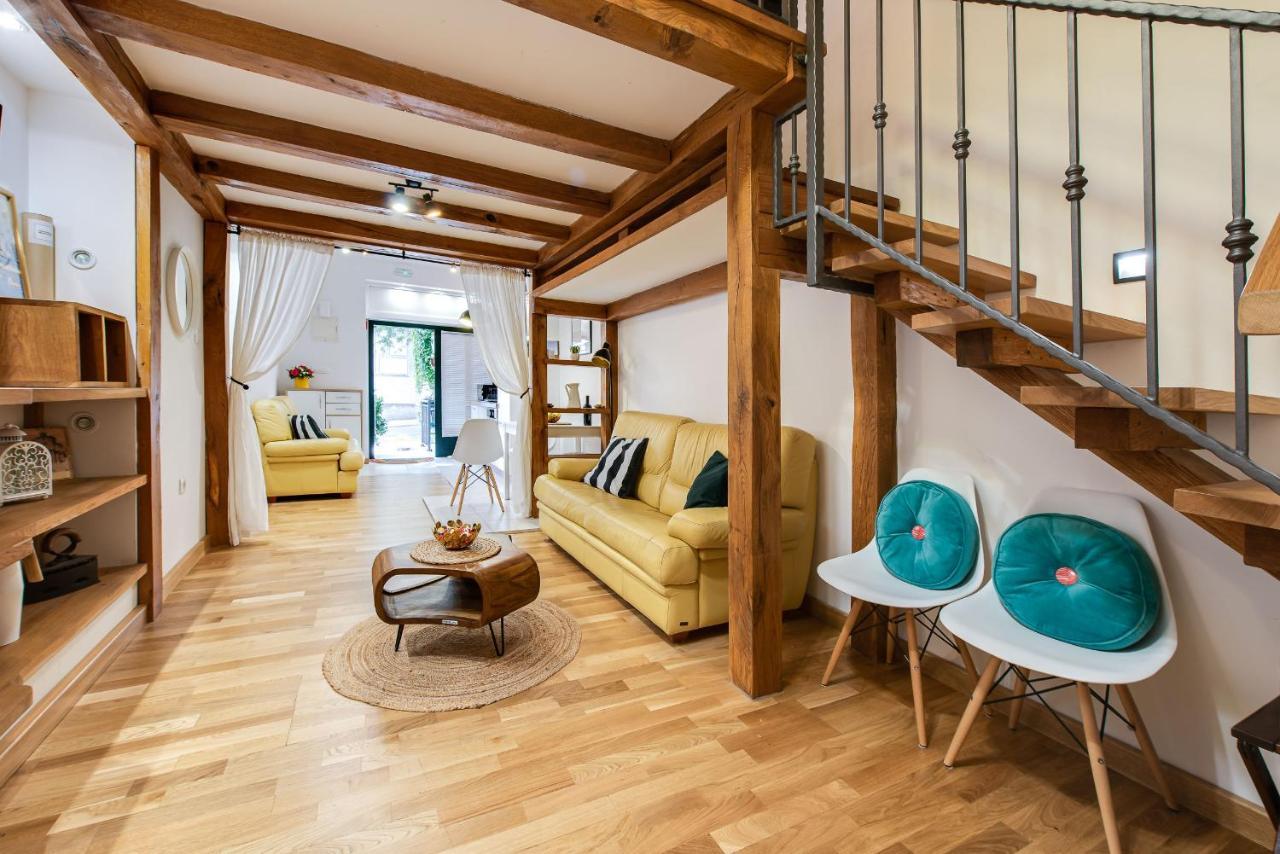 La Guardia Apartment With Free Private Parking 里耶卡 外观 照片