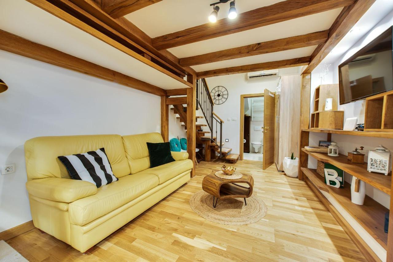 La Guardia Apartment With Free Private Parking 里耶卡 外观 照片