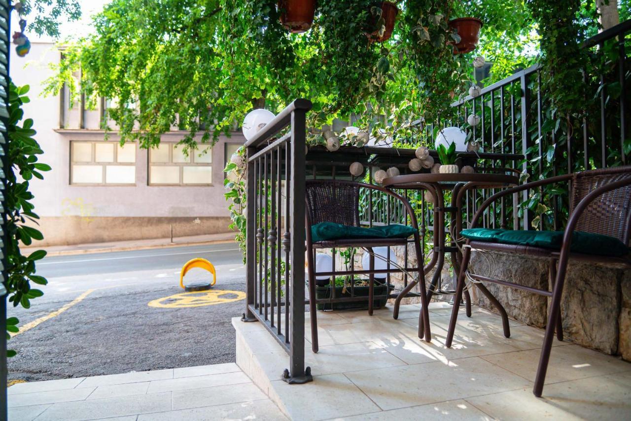 La Guardia Apartment With Free Private Parking 里耶卡 外观 照片