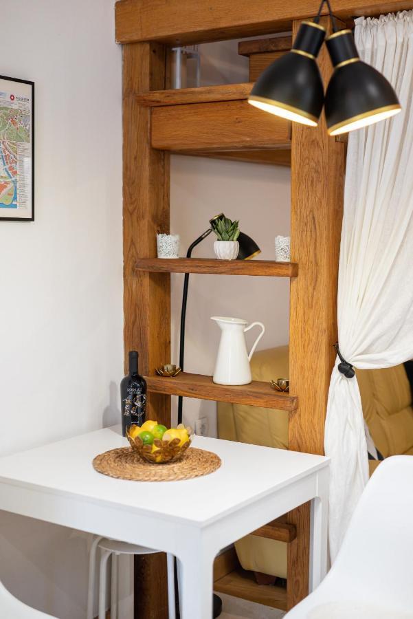 La Guardia Apartment With Free Private Parking 里耶卡 外观 照片